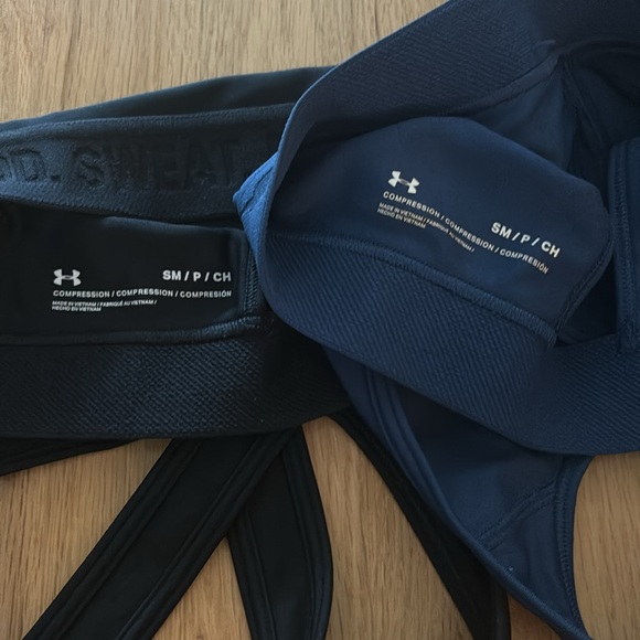 Under Armour Rock sports bras like new - Picture 6 of 6